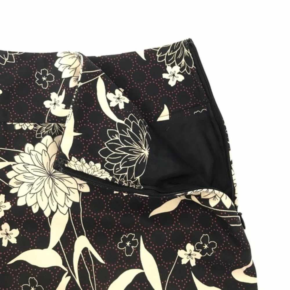 Ann Taylor LOFT Floral Pleated Skirt with Pockets! 6P Petite - Picture 7 of 8